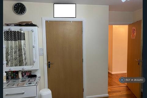 undefined, Spa House, Hayes, UB3