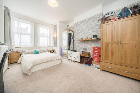 undefined, Melbourne Avenue, London W13