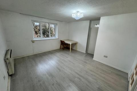 undefined, Streamside Close