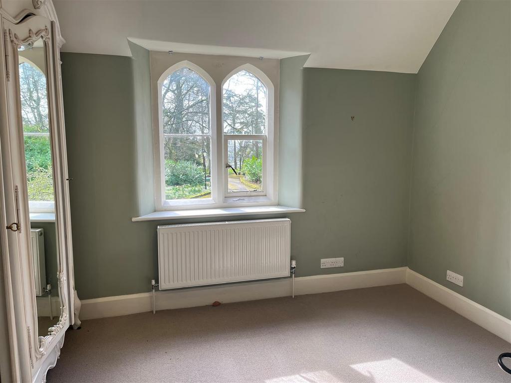 Bedroom 2.jpg