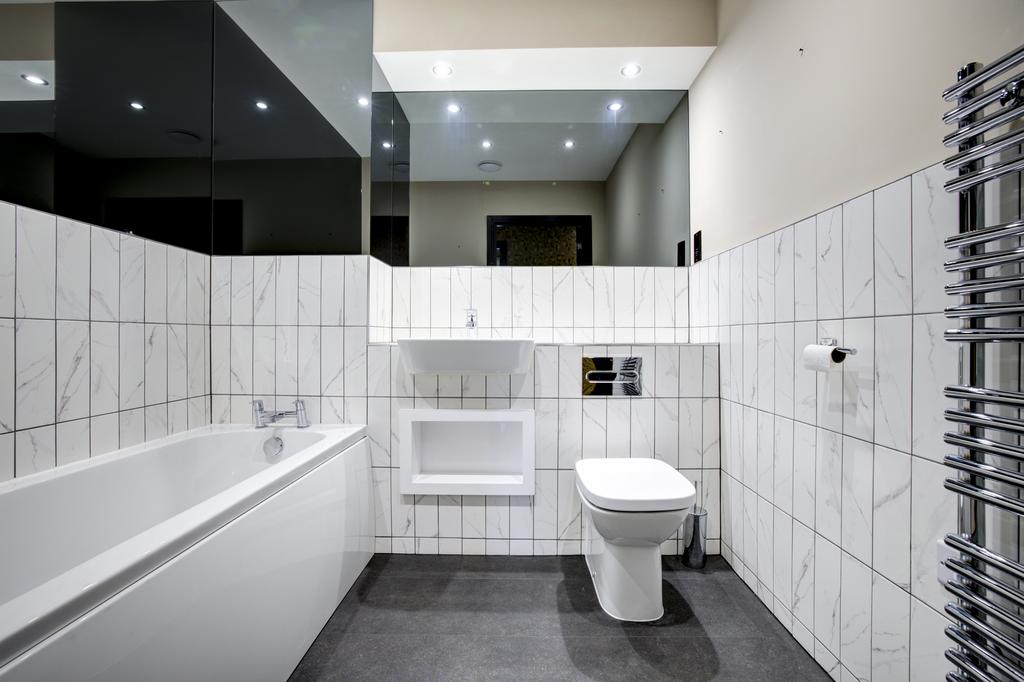 Bathroom (2)