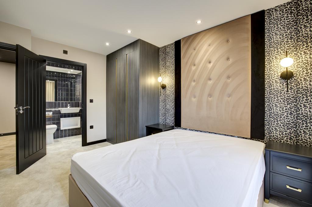 Bedroom One (2)