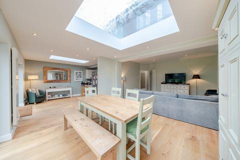 4 bedroom bungalow for sale, Clements Road, Chorleywood, WD3