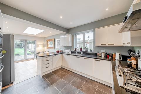 4 bedroom bungalow for sale, Clements Road, Chorleywood, WD3