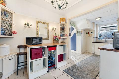 3 bedroom semi-detached house for sale, Blundell Road, Widnes WA8