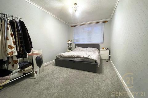 2 bedroom terraced house to rent, Smith Street, SURBITON KT5
