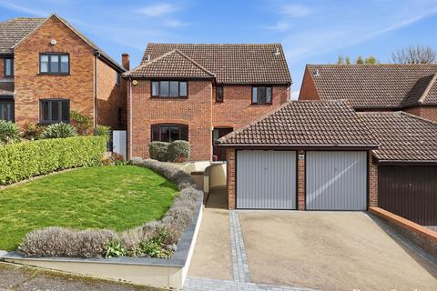undefined, The Mount, Billericay, CM11