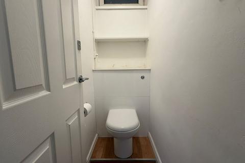 undefined, Flat 7 Hayesend House, Blackshaw Road, Tooting, London, SW17 0DH