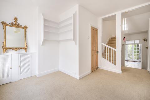 undefined, Church Street, Isleworth, TW7