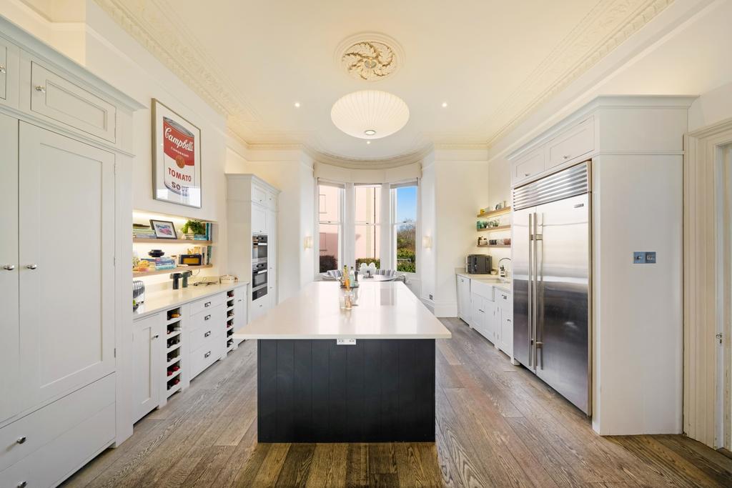 Sociable Kitchen