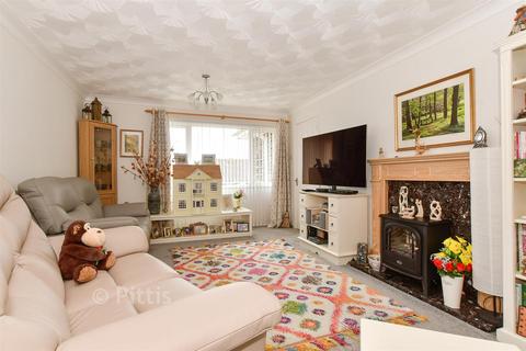 3 bedroom detached bungalow for sale, Cook Avenue, Newport, Isle of Wight