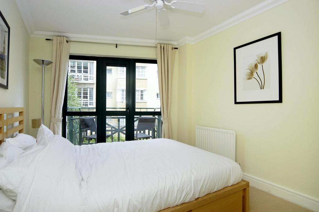 Bedroom lge