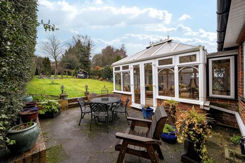 2 bedroom bungalow for sale, Clements Road, Chorleywood, WD3