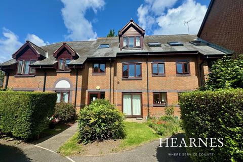 1 bedroom apartment for sale, Vallis Close, Poole, BH15