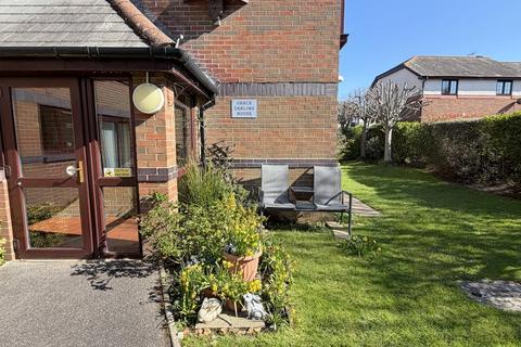 1 bedroom apartment for sale, Vallis Close, Poole, BH15