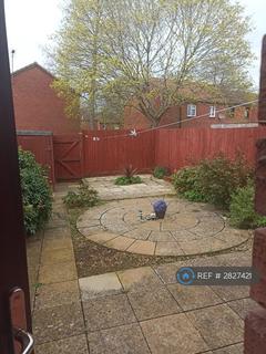 3 bedroom terraced house to rent, Haselrig Square, Northampton, NN4