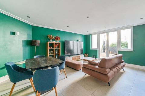 3 bedroom flat to rent, Elgin Avenue, Maida Vale, London, W9