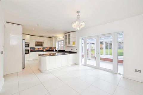 4 bedroom house for sale, Swiss Avenue, Watford, WD18
