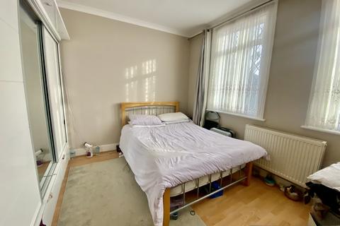 undefined, Pulleyns Avenue, London E6