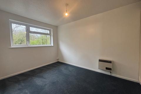 3 bedroom house to rent, Pendragon Road, Exeter, EX4