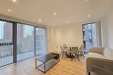 2 bedroom flat to rent, Alpini Road, London, NW9