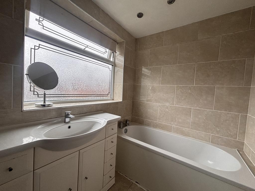 Upstairs Bathroom