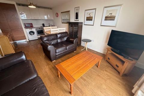 2 bedroom apartment to rent, Falcon Drive, Cardiff, CF10