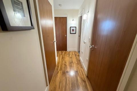 2 bedroom apartment to rent, Falcon Drive, Cardiff, CF10