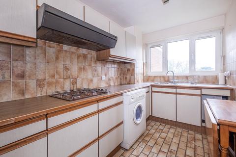 undefined, Broom Park, Teddington, TW11
