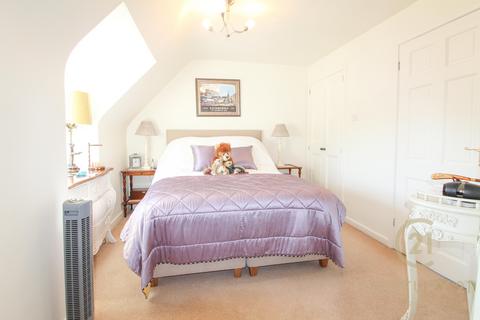 3 bedroom terraced house to rent, Church Road, LONDON SW19