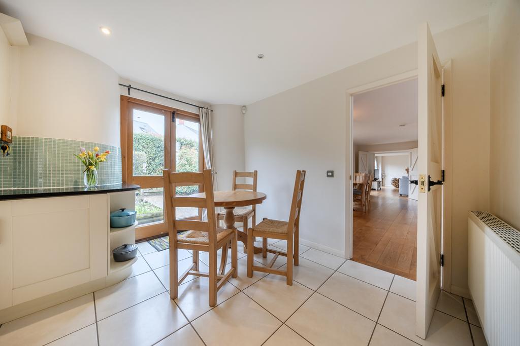 Kitchen / Breakfast Room