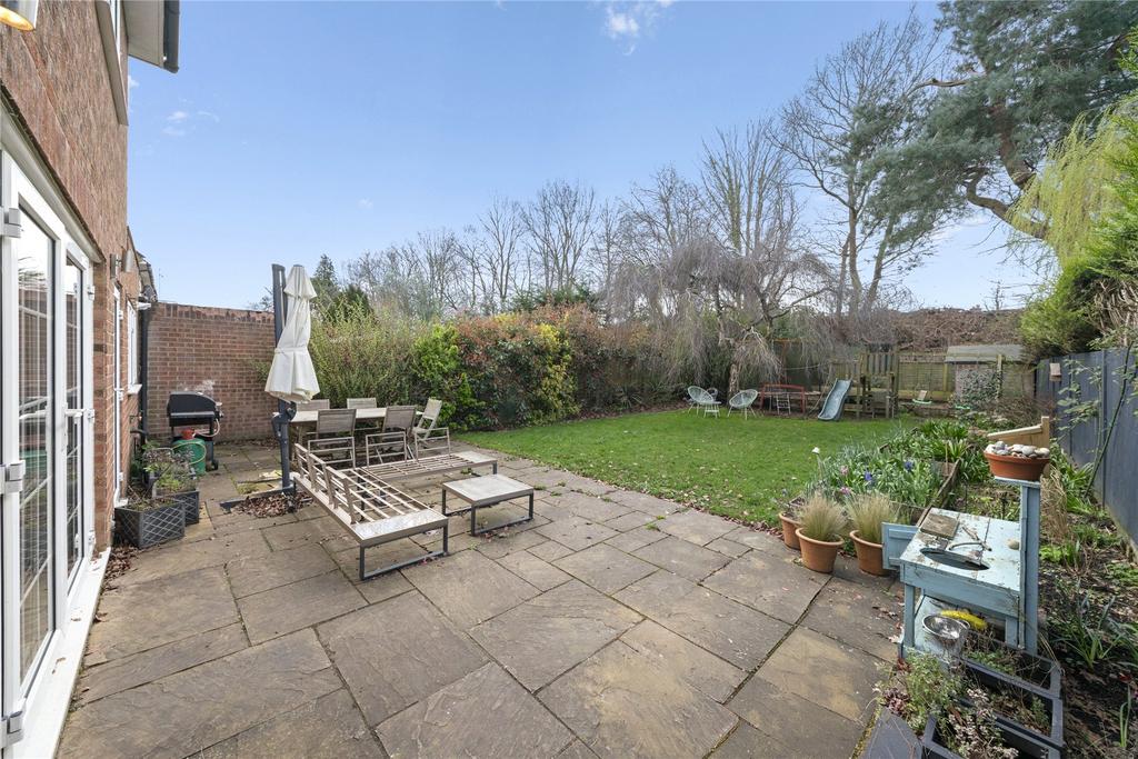 Terrace &amp; Garden
