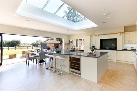 5 bedroom house for sale, Middle Lane, Bovingdon, HP3