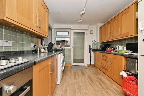 3 bedroom terraced house for sale, Colne Way, Hemel Hempstead