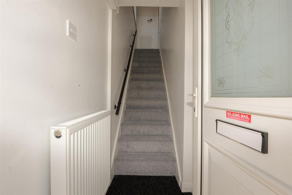 Hall 1.jpg