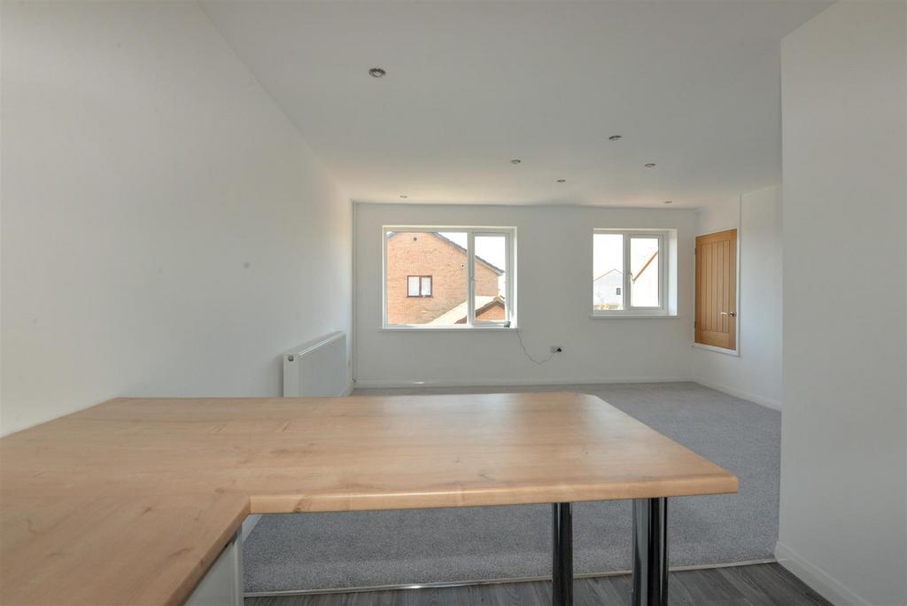 Kitchen 3.jpg