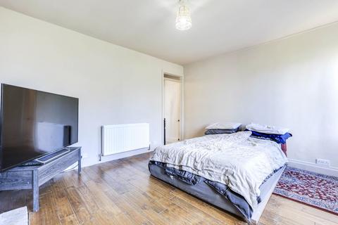 undefined, New Road Side, Rawdon, Leeds, West Yorkshire, LS19