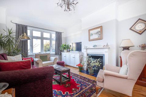 undefined, Cambridge Crescent, Teddington, TW11