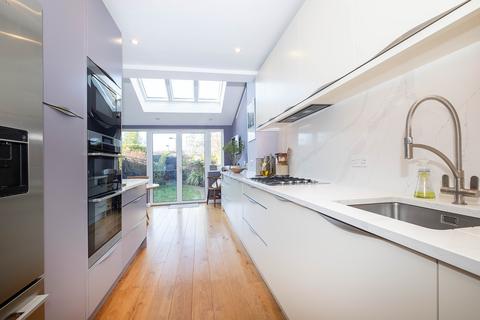 undefined, Cambridge Crescent, Teddington, TW11