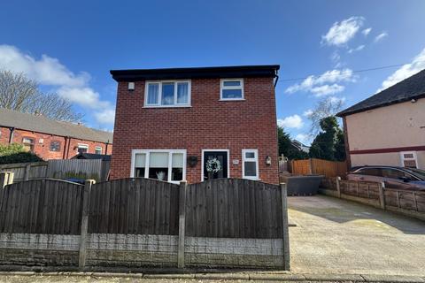 3 bedroom detached house for sale, Smithwood Avenue, Hindley, WN2