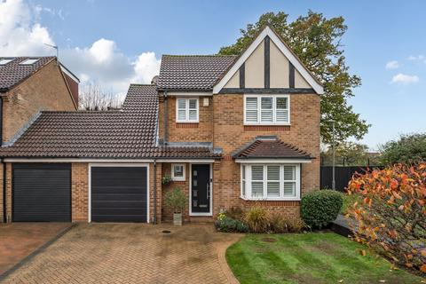 Manor Way, Croxley Green, WD3