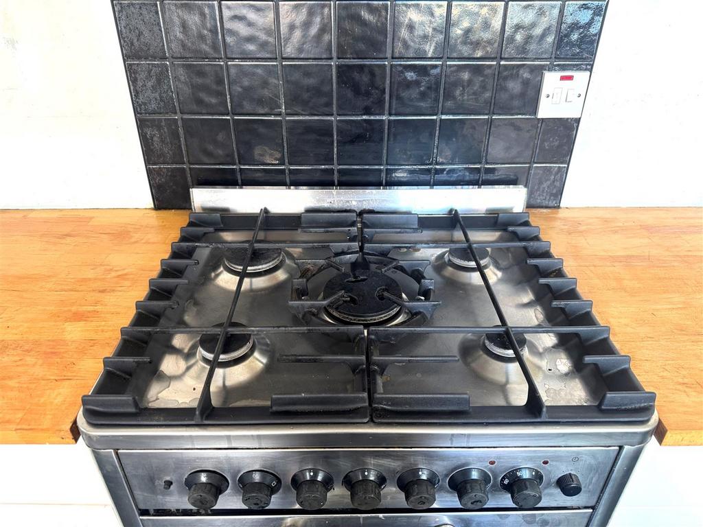 Oven