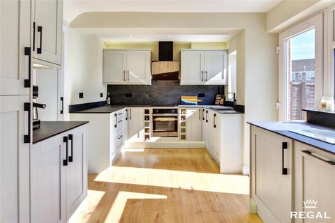 3 bedroom semi-detached house for sale, Hunters Way, Bishopstoke, SO50