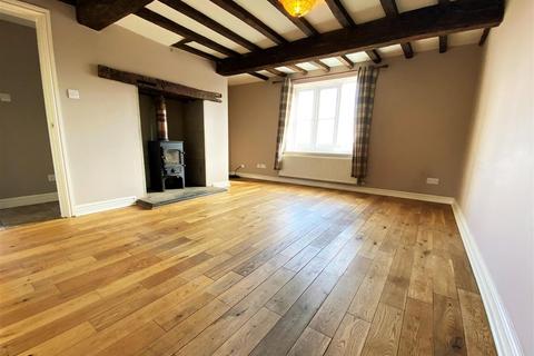 4 bedroom semi-detached house to rent, LL13 0SL