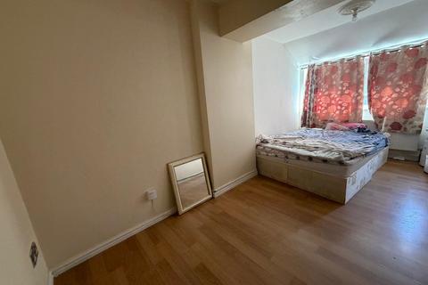 undefined, London SE25