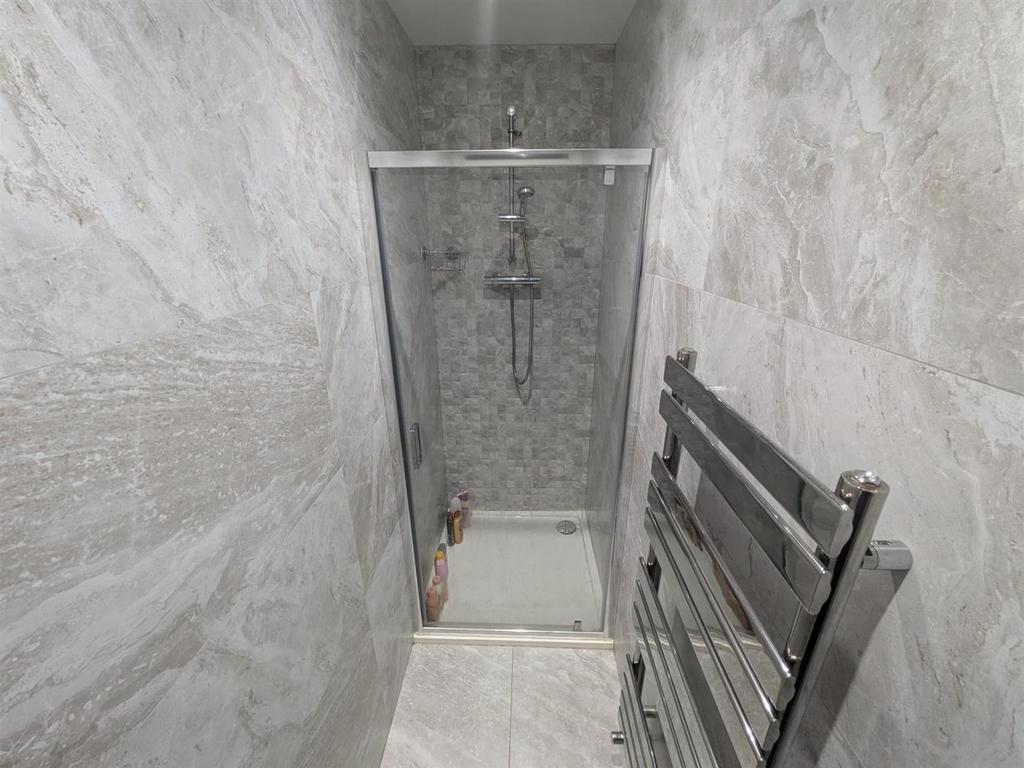 Shower Room 2