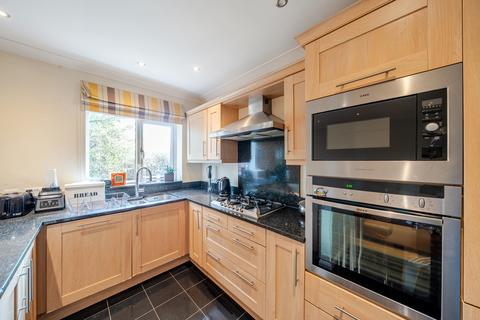 4 bedroom house for sale, Hazelbank, Rickmansworth, WD3