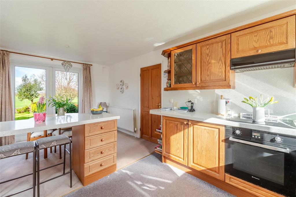 20 Stowey Rd Yatton BS49 4 HX 48.jpg