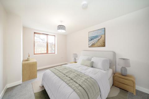undefined, Russell Road, Mitcham CR4