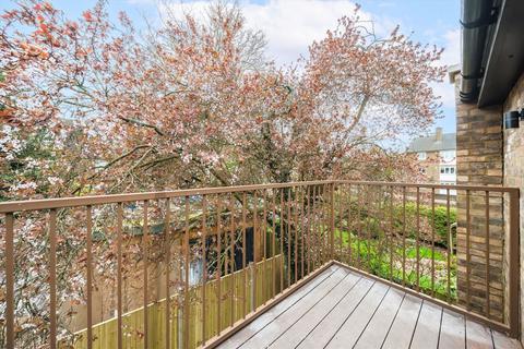 undefined, Russell Road, Mitcham CR4